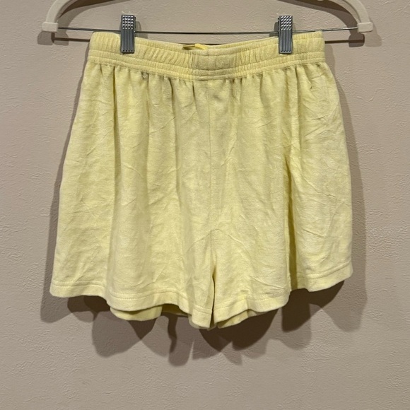 iets frans Yellow Women's Shorts - Picture 2 of 3